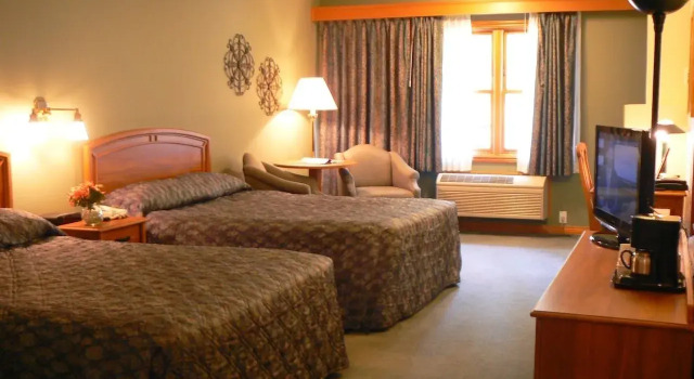 Четырёхместный номер Standard The Grand Hotel Nanaimo