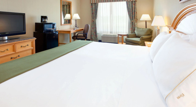 Двухместный номер Standard Holiday Inn Express Hotel & Suites Watertown - Thousand Islands by IHG