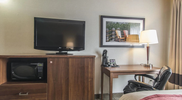 Четырёхместный номер Standard Comfort Inn