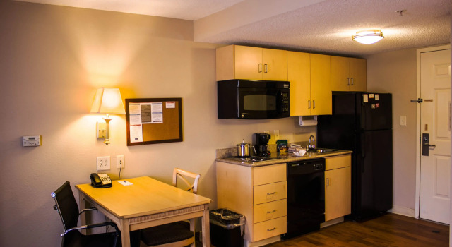 Двухместный люкс Candlewood Suites Wilson by IHG