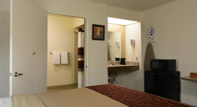 Двухместный номер Deluxe Red Roof Inn San Dimas - Fairplex