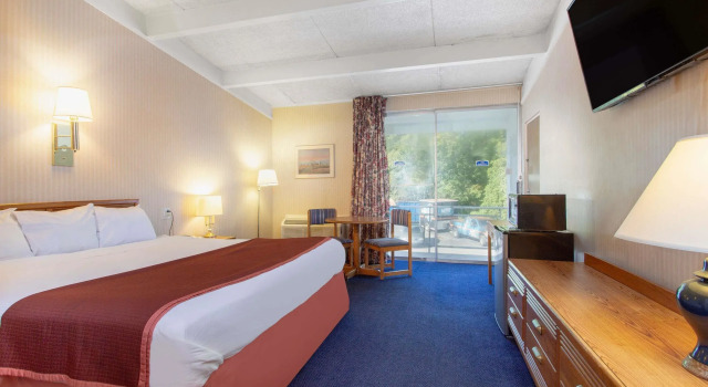 Двухместный номер Standard Howard Johnson by Wyndham Harrisburg
