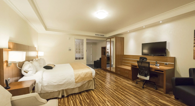 Номер Standard Hotel & Suites Le Dauphin Drummondville