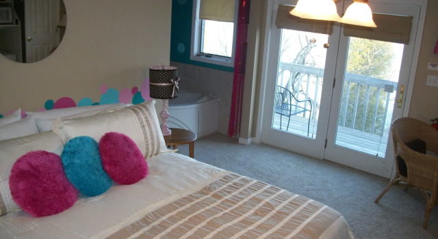 Люкс at the Waters Edge Bed & Breakfast