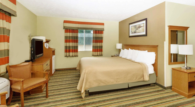 Двухместный люкс Econo Lodge Inn & Suites Yankton