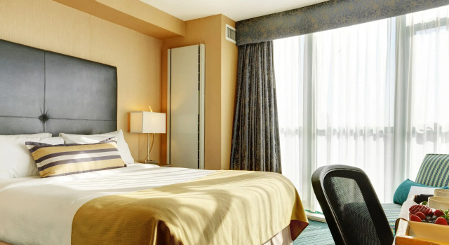 Двухместный люкс c 1 комнатой Executive Plaza Hotel Metro Vancouver