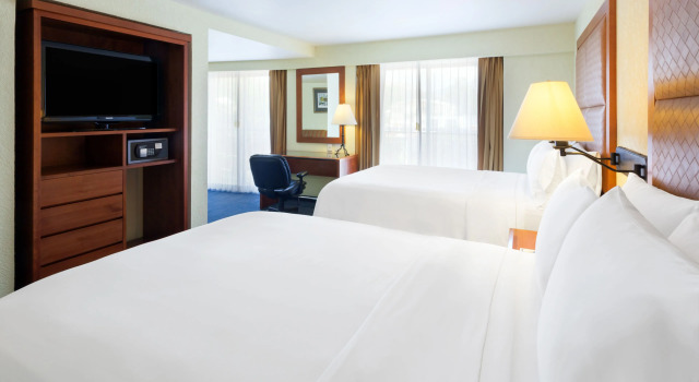 Четырёхместный полулюкс Holiday Inn Express Oaxaca - Centro Historico by IHG