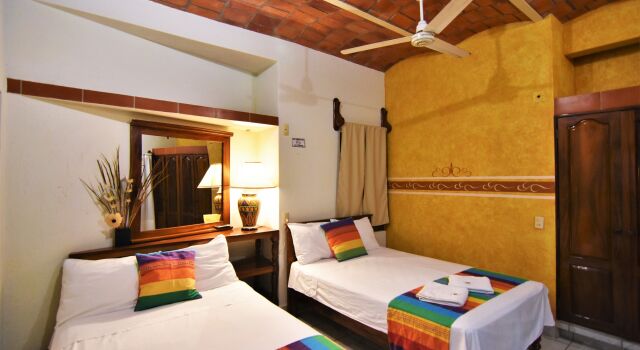 Семейный номер Standard Hotel Don Miguel Plaza