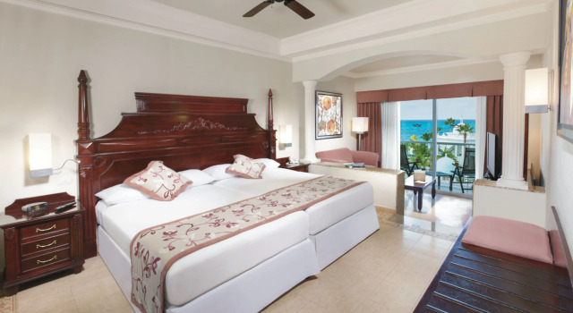 Полулюкс Riu Palace Las Americas