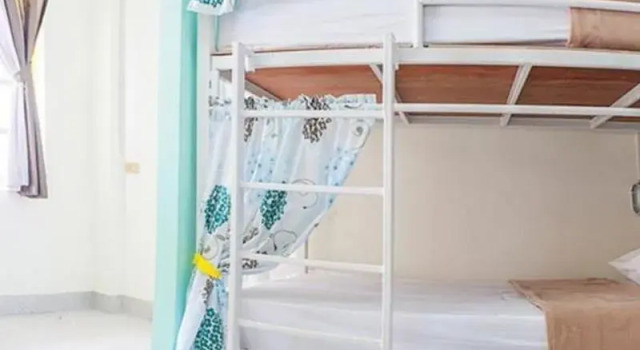 Кровать в общем номере Kamin Bird Hostel