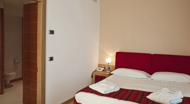 Одноместный номер Standard B&B HOTEL Remilia