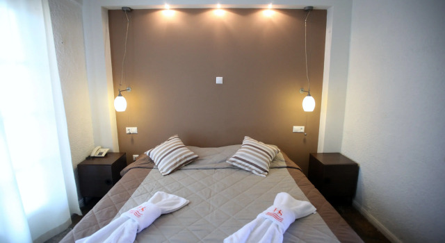 Трёхместный номер Standard Stamos Hotel