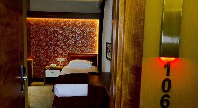 Одноместный номер Standard Bella Hotel