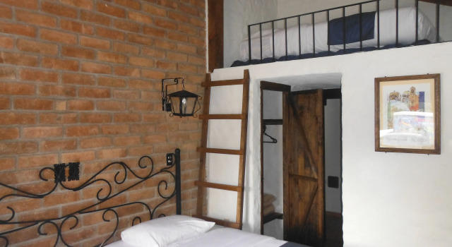 Трёхместный номер Standard Casa Indigo Hotel