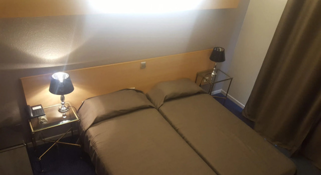 Двухместный номер Economy Hotel Courbet
