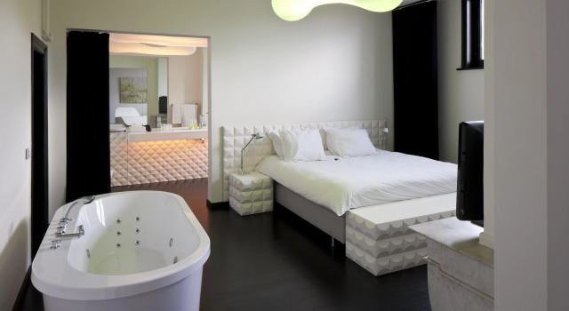 Семейный люкс B&B Suites@FEEK