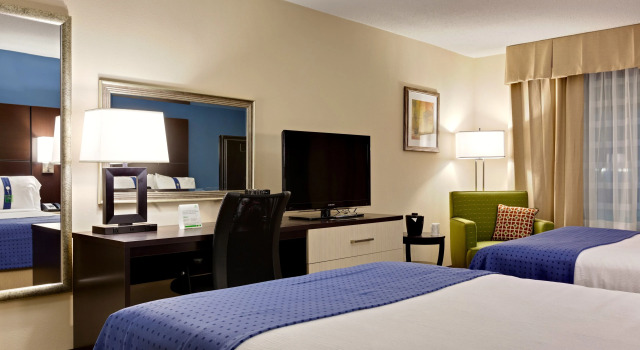 Четырёхместный номер Standard Holiday Inn & Suites Atlanta Airport North by IHG
