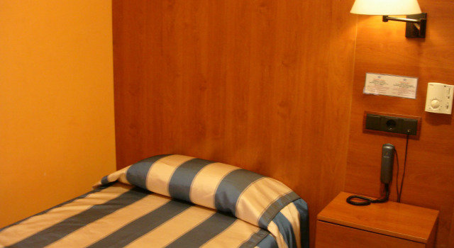 Одноместный номер Standard Hotel Cantón