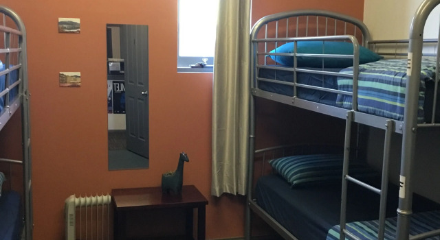 Кровать в общем номере The Nook Backpackers