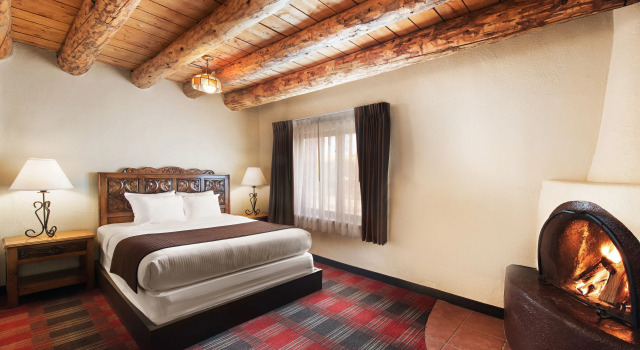 Полулюкс Sagebrush Inn & Suites