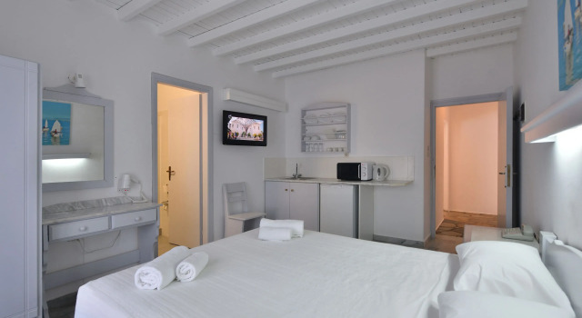 Manis Inn, Rezerwuj Hotel Hotele w Kolympithres z basenem, Basen