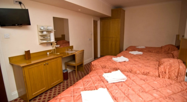 Четырёхместный номер Alexandra Hotel