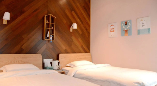 Двухместный номер Standard J Trip Youth Hostel