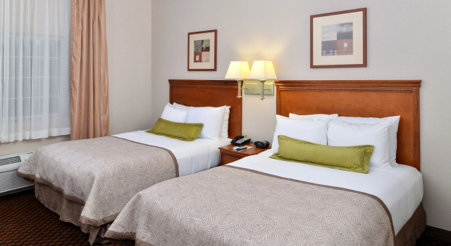 Четырёхместный люкс Candlewood Suites Turlock by IHG