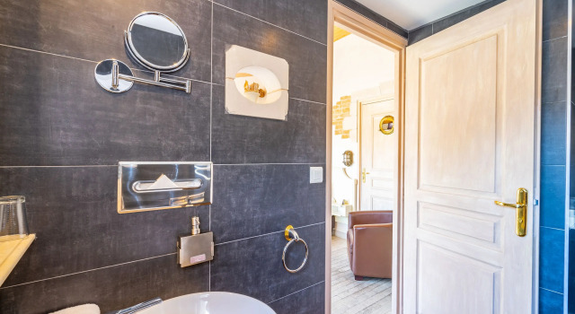 Двухместный номер Standard Hôtel Restaurant & Spa Plaisir
