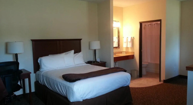 Люкс Battle Lake Inn and Suites