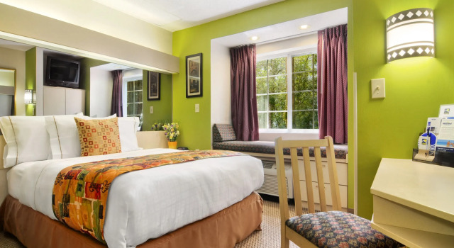 Двухместный номер Hometown Inn & Suites Jacksonville Butler Blvd./Southpoint