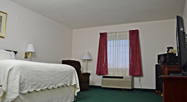 Номер Standard Days Inn by Wyndham Carrollton