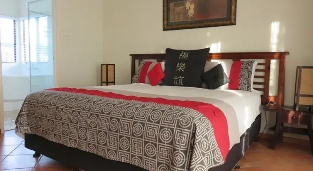 Люкс Standard Ochre Moon B&B