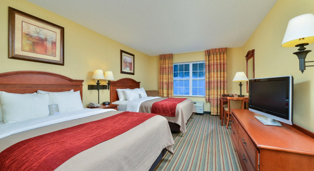 Четырёхместный номер Standard Comfort Inn & Suites Wilton