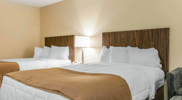 Двухместный номер Standard BlissPoint Inn Northwest Indianapolis