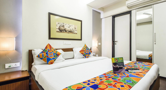 Номер Deluxe FabHotel Prime Avenue