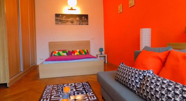 Апартаменты с 2 комнатами City Central Apartments - Old Town