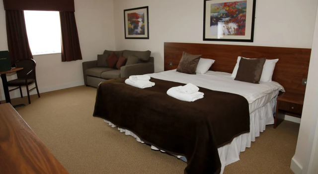 Двухместный номер Standard Boston West Hotel