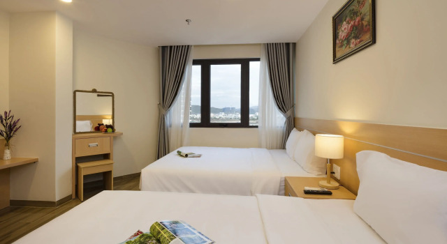 Трёхместный номер Deluxe с видом на горы The Swan Nha Trang Hotel