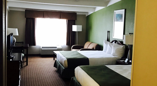 Четырёхместный номер Standard Best Western Raleigh North-Downtown