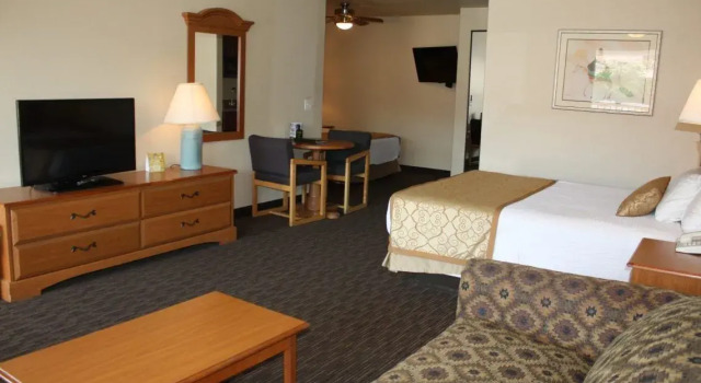 Семейный номер Standard St. George Inn and Suites