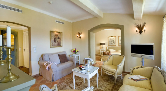 Люкс с красивым видом из окна Bastide Saint Antoine - Relais & Châteaux