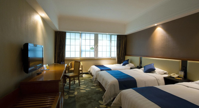 Номер Deluxe Shenzhen Kaili Hotel, Guomao Shopping Mall