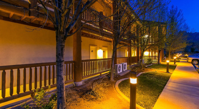 Номер Standard c 1 комнатой Hotel De Novo Springdale, Tapestry Collection by Hilton