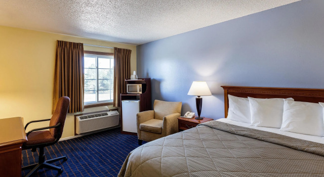 Номер Standard Dragonfly Inn & Suites