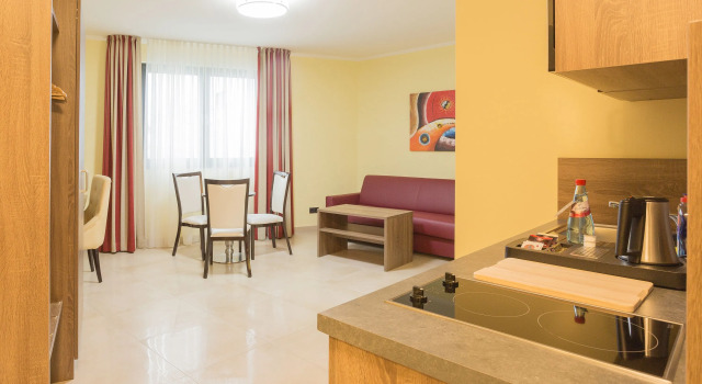 Полулюкс Naam Hotel & Apartments Frankfurt City-Messe Airport