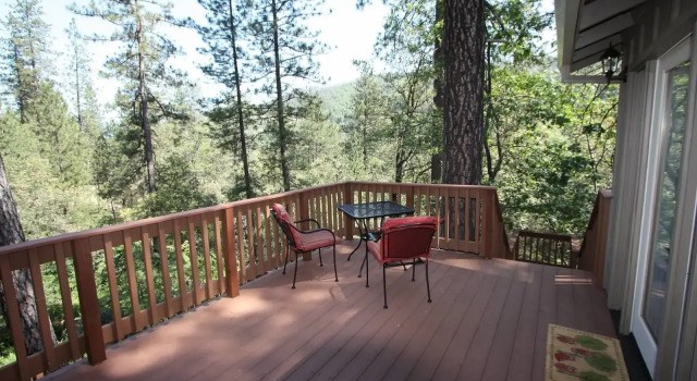 Номер Deluxe The Inn at Shasta Lake