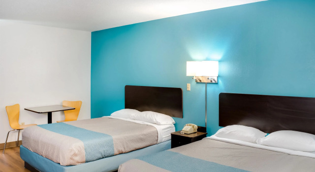 Четырёхместный номер Standard Motel 6-Richmond, IN