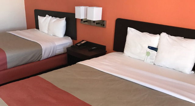 Четырёхместный номер Standard Motel 6-Bryan, TX - University Area