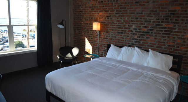 Двухместный номер Luxury с видом на озеро Hotel Kilbourne Downtown Sandusky